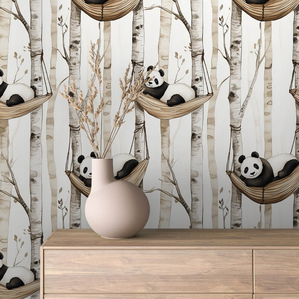 Panda u brezinom gnijezdu