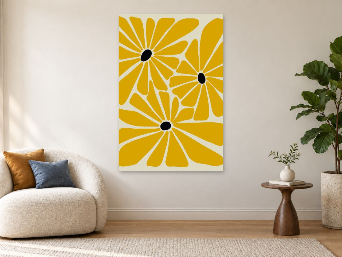 Žuti cvjetovi s crnim središtima i bijelim linijama — Premium 90 × 135 cm, prikaz slike na zidu u enterijeru.