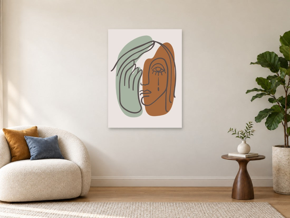 Linijski portret sa zelenim i smeđim oblicima — Velika 75 × 100 cm, prikaz slike na zidu u enterijeru.