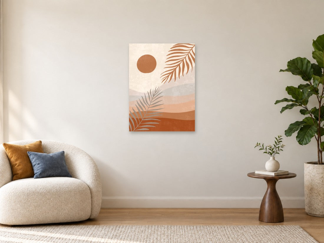 Oker sunce i palmine grane iznad slojeva terakote — Srednja 60 × 80 cm, prikaz slike na zidu u enterijeru.